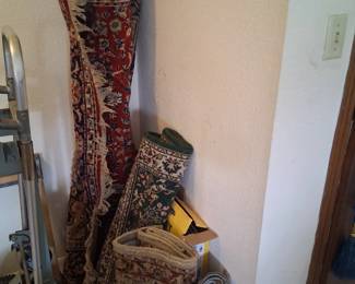 Throw Rugs