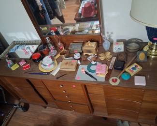 Knick Knacks