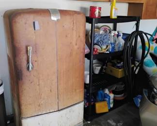 Working antique refrigerator 
