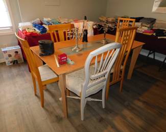 DANISH MODERN DINING TABLE WITH 4 CHAIRS