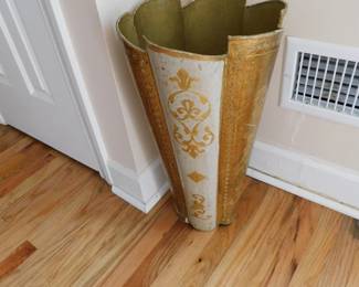 1950's FLORENTIA ITALIAN GILT WOOD UMBRELLA STAND OR WASTE BASKET
