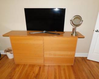 VINTAGE DANISH MODERN DRESSER