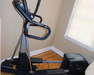 NORDIC TRACK CX 1050 ELIPTICAL MACHINE