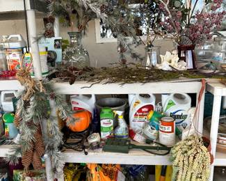 Garden supplies, garden helpers, 