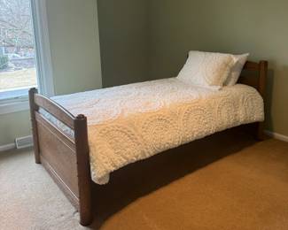 2nd oak twin bed (part of bunkable set)