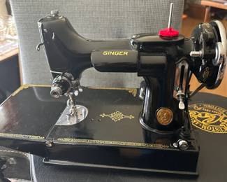 1940 Singer Featherweight Sewing Machine
