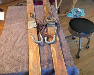 Antique Higgins Skis
