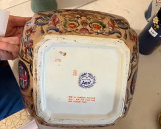 	#28		Chinese Porcelain Hand Painted Square Bowl 9.25x9.25	 $ 35.00 		
