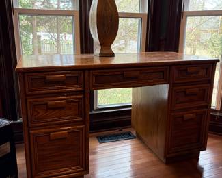 	#7		Wooden Double Pedestal Executive Desk w/drawer details -   51 x 24 x 30 	 $ 75.00 																							