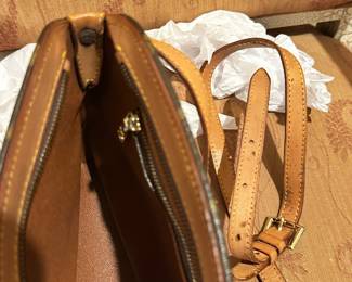 	#099	RA	Faux, Louis Vuitton monogram Drouot&nbsp;&nbsp;Crossbody bag. Waxed canvas as is trim and hardware shown 	 $ 25.00 		