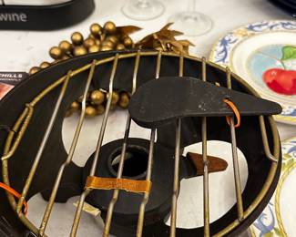 	#090	RA	Vintage LE CREUSET grill or fondue base cast-iron made in France MCM 4 pieces 	 $ 28.00 		