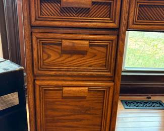 	#7		Wooden Double Pedestal Executive Desk w/drawer details -   51 x 24 x 30 	 $ 75.00 																							