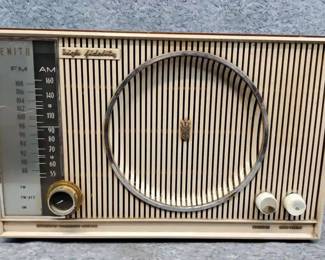 DW091 Mid Century Zenith Radio