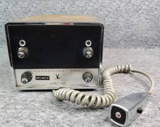 DW040 Johnson Viking Messenger Two CB Radio Transceiver