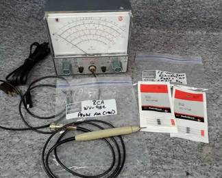 DW056 Vintage RCA Senior VoltOmyst WV98C Vacuum Tube Voltometer with Probe
