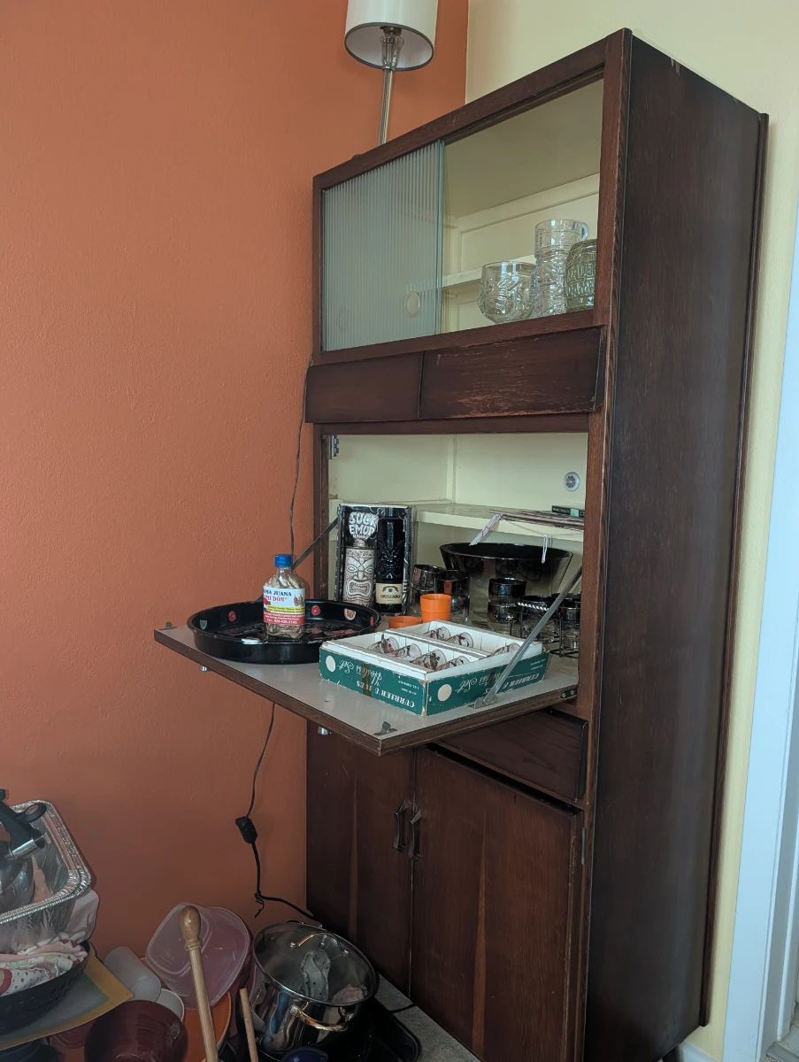 Stand up Bar !!! Not easy to find. 