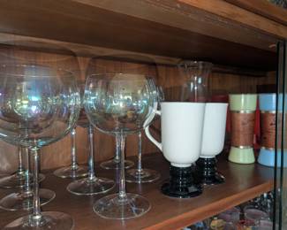 Yep Dorothy Thorpe bubble wine glasses weee