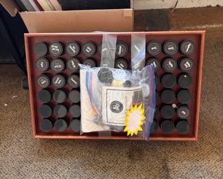 Wall mountable spice rack