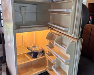 Working fridge/ freezer make an offer