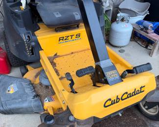 46” zero turn around