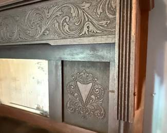 W.W. Putnam & Co. "Staunton, Va. U.S.A." Pump Organ Style