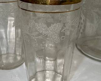 Etched Grapevine Glass Pitcher and Tumbler Set with Gold Rim