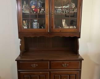 Bassett Furniture Industries China Cabinet