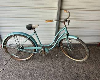 1950s Schwinn Hollywood Style Cruiser Bicycle