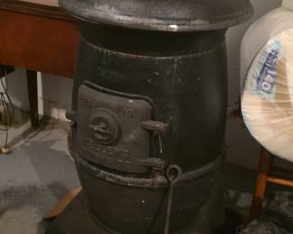 Burnside Cast Iron Pot Belly Stove