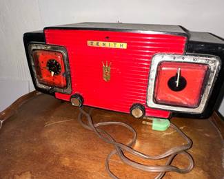 Zenith Model T-524V AM Clock Radio