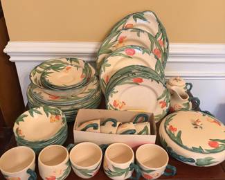 8 piece set of Franciscan Tulip dishes