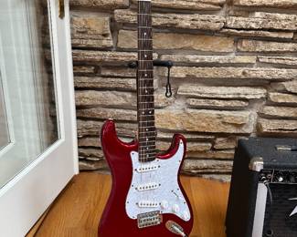 GUITAR. Squire classic vibe 60. Candy Apple red 