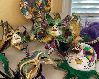 MARDI GRAS MASKS AND DECOR