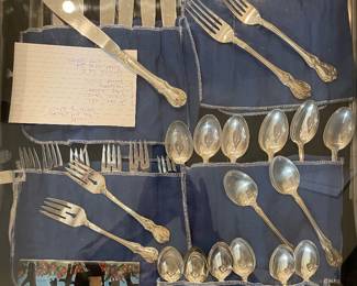 TOWEL OLD MASTER STERLING SILVER SERVICE FOR 8/40 PIECES