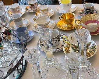 SELECTION OF NICE CUPS AND SAUCES