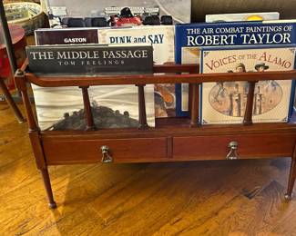 VINTAGE WOODEN MAGAZINE RACK