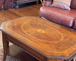HENREDON COFFEE TABLE WITH MARQUETRY