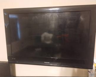 75 inch Sanyo Aquos television
