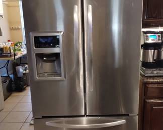 Kenmore Refrigerator stainless steal front