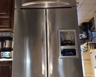 Kenmore Refrigerator stainless steal front
