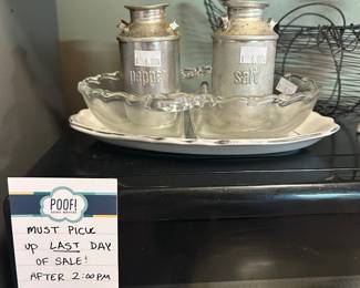 Salt & Pepper Shaker 