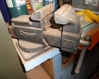 Bench Vise