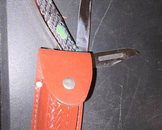 Vintage folding pocket knives