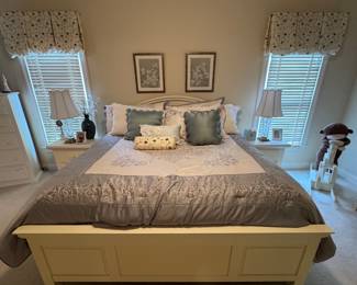 White Broyhill King Size bed