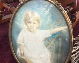 Beautiful gold metal bubble frame