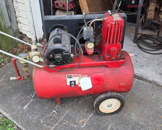 Sears 125 PSI Twin Cylinder Air Compressor Model 4 Horse Power 106.17484