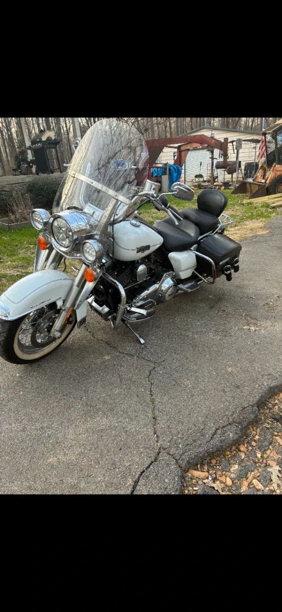 Harley Davidson Motorcycle - 2012 Road King - 21,281 Miles