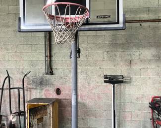 adjustable basketball hoop, with base