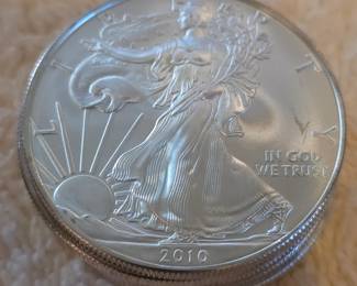 5 2010 Silver Eagles $525