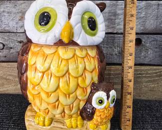 Owl cookie jar